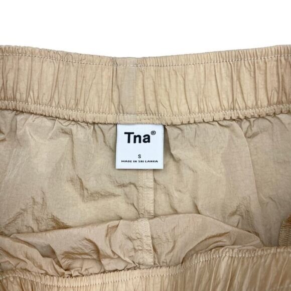 TNA Aritzia Claremont Lightweight 3" Running Shorts Sz Small Sand Bluff - Picture 6 of 8